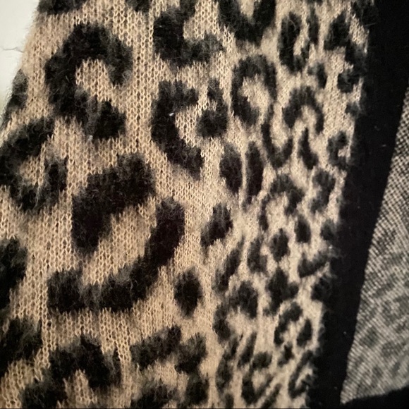 Cozy Leopard Print Eyelash Knit Cardigan - Picture 6 of 7